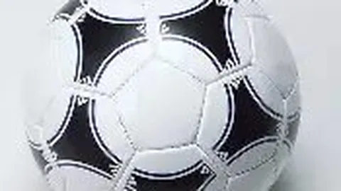 库里单场三分球12记狂砍52分，乔丹级表现力压詹姆斯，刷新8项纪录！